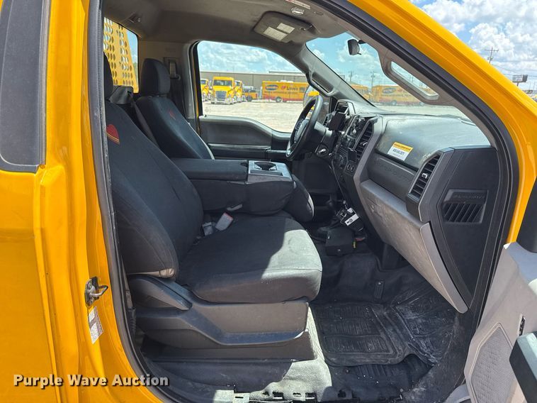 image for item EJ4788 2017 Ford F350 Super Duty XL utility bed pickup truck