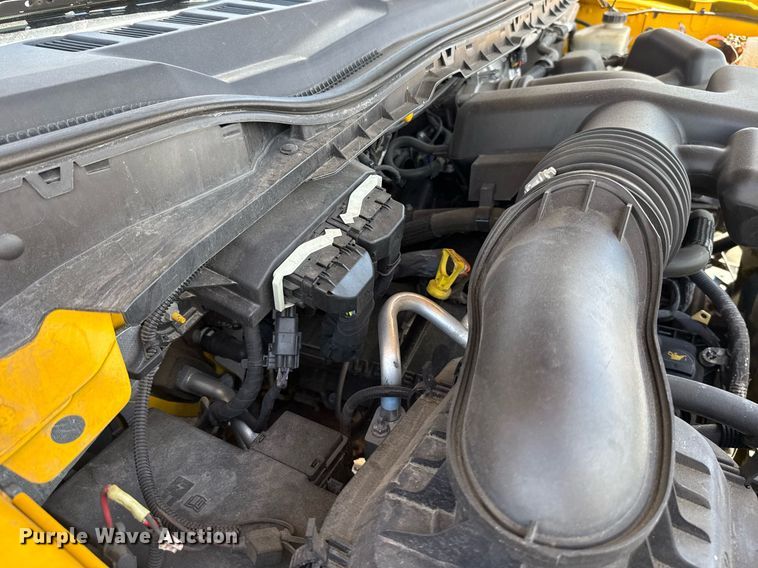 image for item EJ4788 2017 Ford F350 Super Duty XL utility bed pickup truck