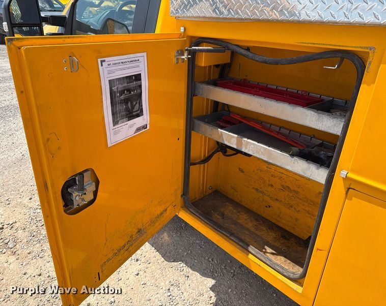 image for item EJ4789 2022 Ford F350 Super Duty utility bed pickup truck