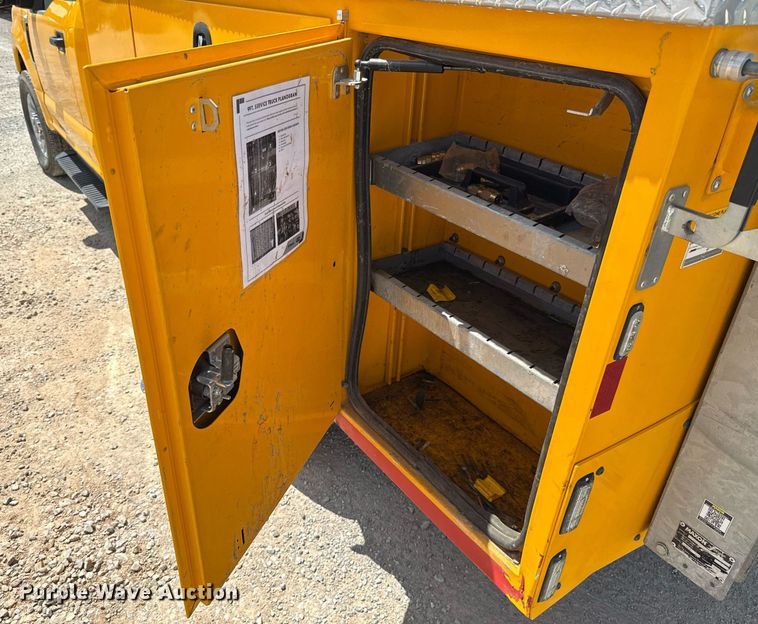 image for item EJ4789 2022 Ford F350 Super Duty utility bed pickup truck