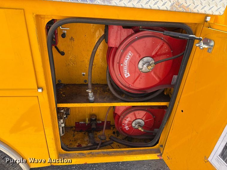 image for item EJ4789 2022 Ford F350 Super Duty utility bed pickup truck