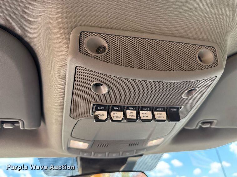 image for item EJ4789 2022 Ford F350 Super Duty utility bed pickup truck