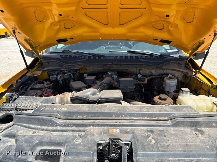 image for item EJ4789 2022 Ford F350 Super Duty utility bed pickup truck