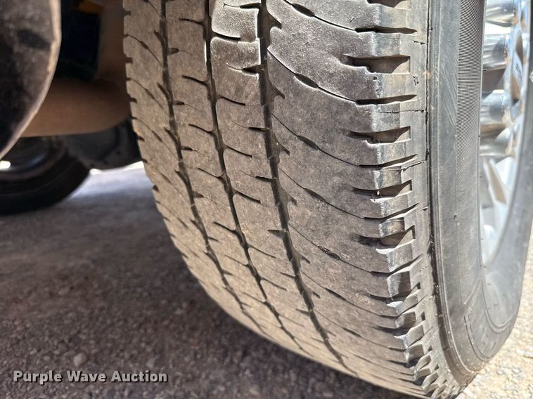 image for item EJ4789 2022 Ford F350 Super Duty utility bed pickup truck