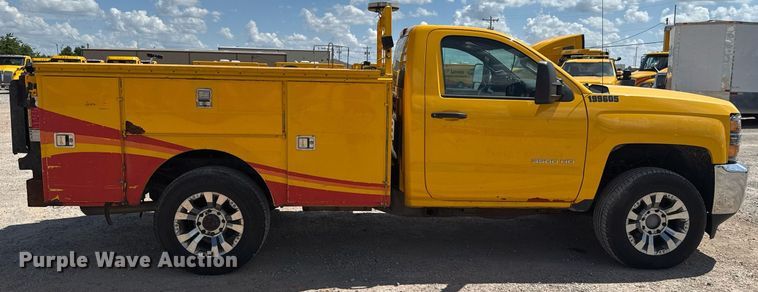 image for item EJ4791 2016 Chevrolet Silverado 3500HD utility bed pickup truck