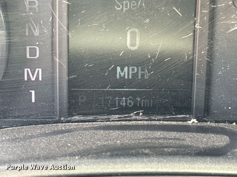 image for item EJ4791 2016 Chevrolet Silverado 3500HD utility bed pickup truck