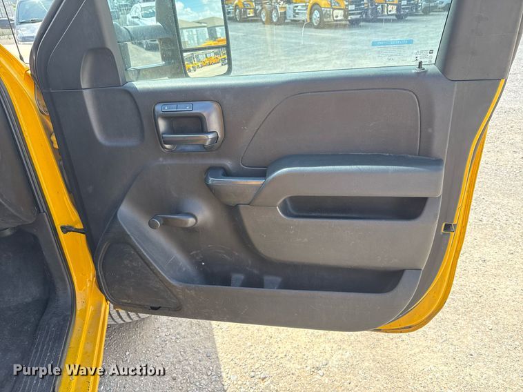 image for item EJ4791 2016 Chevrolet Silverado 3500HD utility bed pickup truck