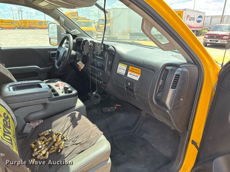 image for item EJ4791 2016 Chevrolet Silverado 3500HD utility bed pickup truck