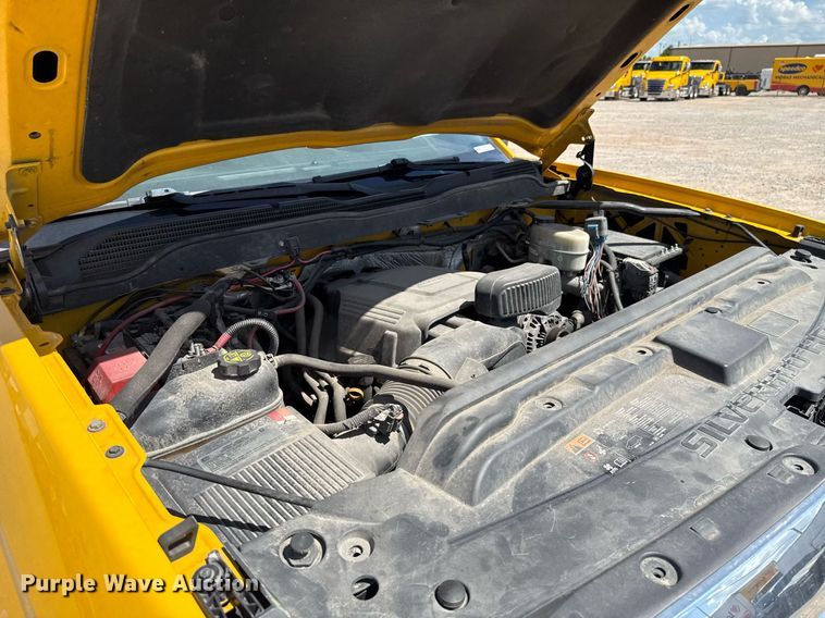 image for item EJ4791 2016 Chevrolet Silverado 3500HD utility bed pickup truck