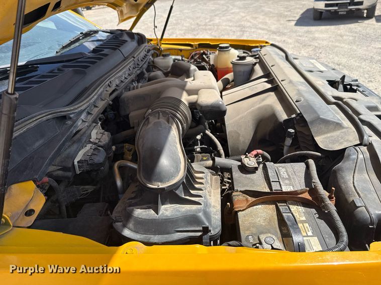 image for item EJ4792 2018 Ford F350 Super Duty utility bed pickup truck