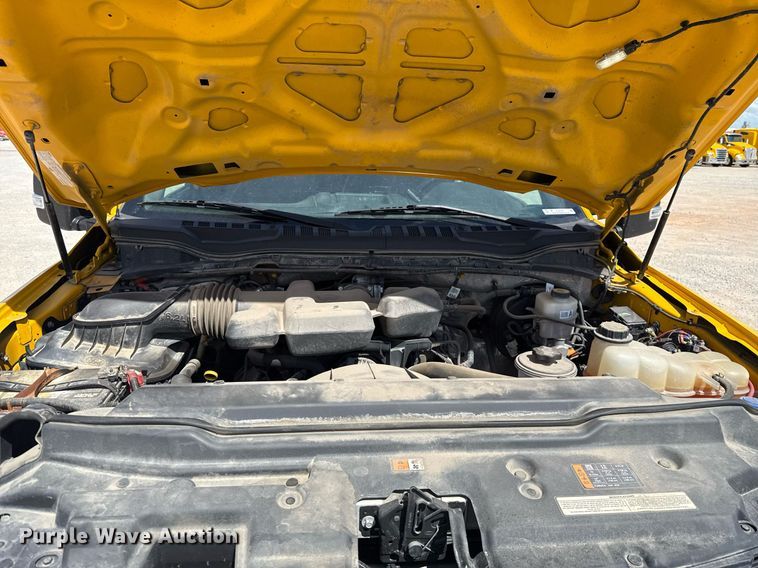 image for item EJ4792 2018 Ford F350 Super Duty utility bed pickup truck