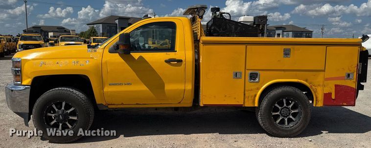 image for item EJ4793 2017 Chevrolet Silverado 3500HD utility bed pickup truck