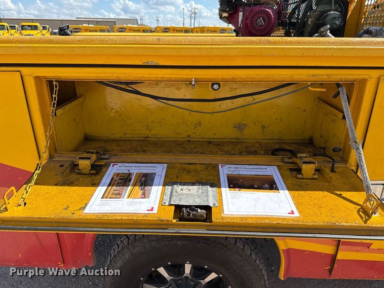 image for item EJ4793 2017 Chevrolet Silverado 3500HD utility bed pickup truck