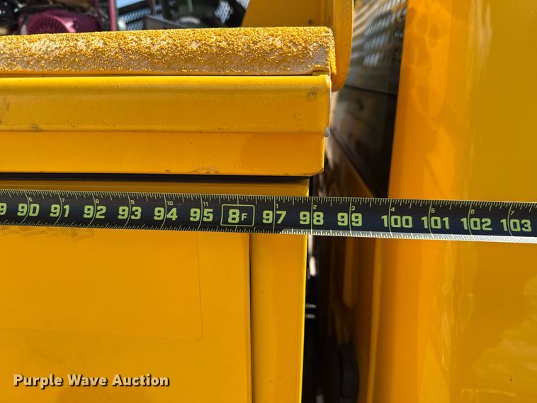 image for item EJ4793 2017 Chevrolet Silverado 3500HD utility bed pickup truck