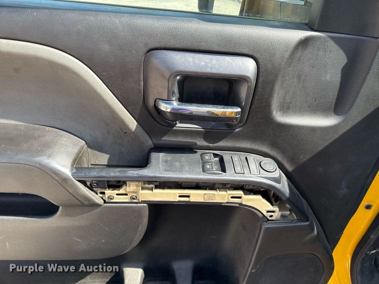 image for item EJ4793 2017 Chevrolet Silverado 3500HD utility bed pickup truck