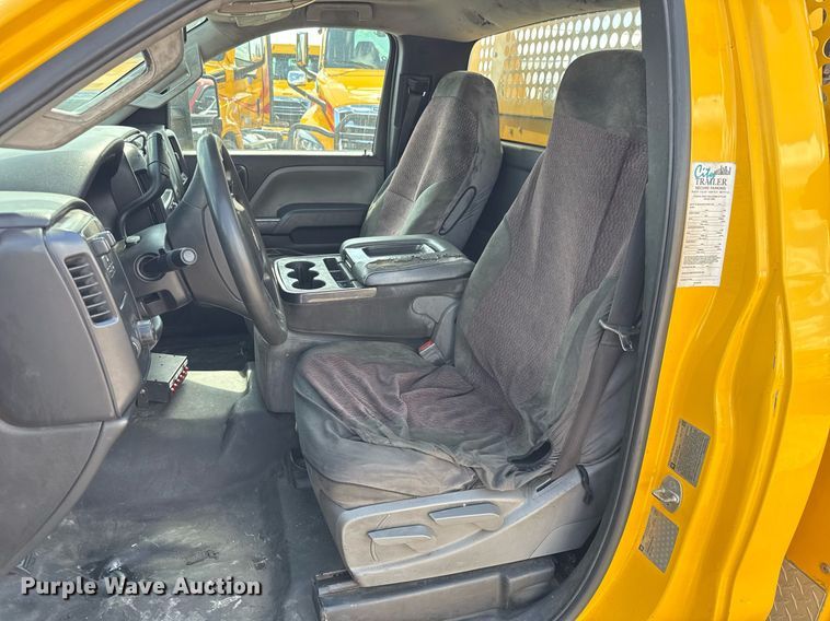 image for item EJ4793 2017 Chevrolet Silverado 3500HD utility bed pickup truck