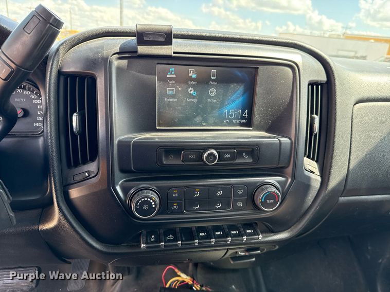 image for item EJ4793 2017 Chevrolet Silverado 3500HD utility bed pickup truck