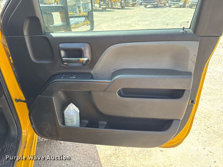 image for item EJ4793 2017 Chevrolet Silverado 3500HD utility bed pickup truck