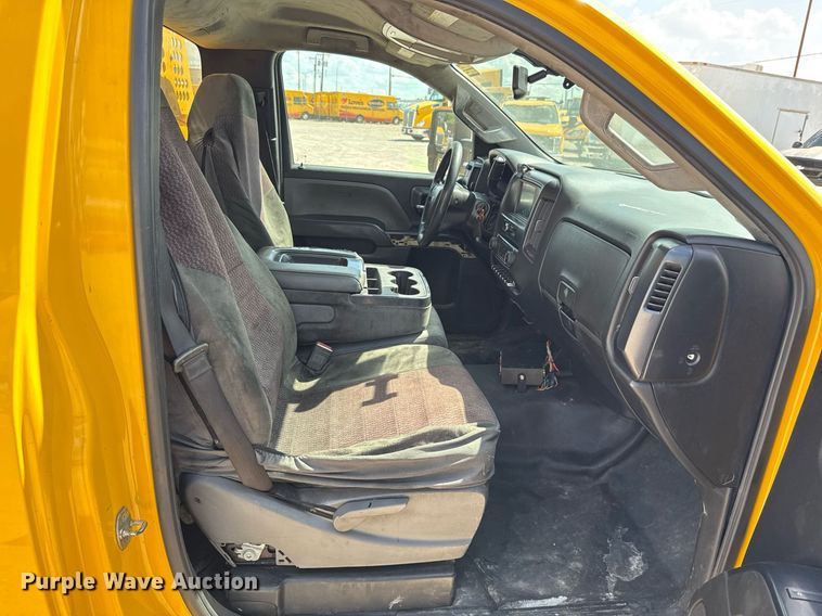 image for item EJ4793 2017 Chevrolet Silverado 3500HD utility bed pickup truck