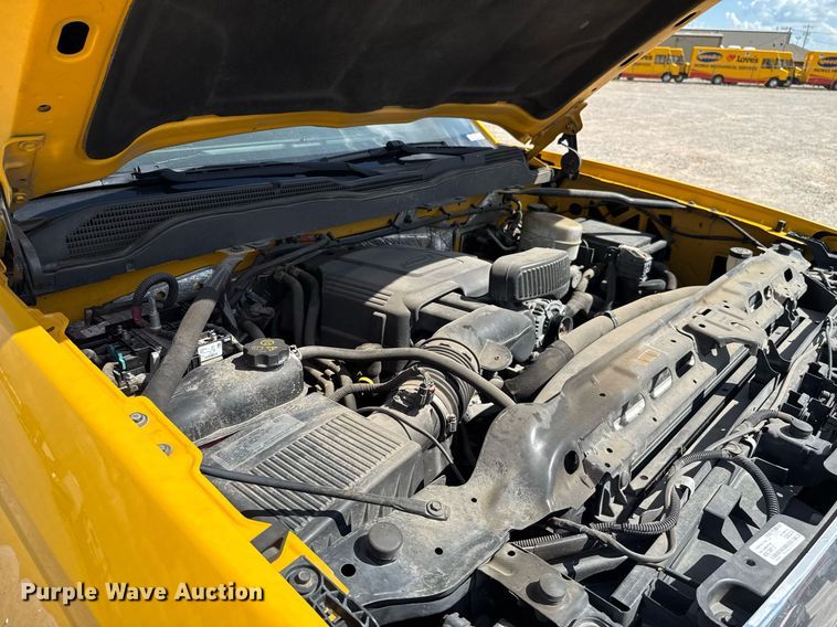 image for item EJ4793 2017 Chevrolet Silverado 3500HD utility bed pickup truck