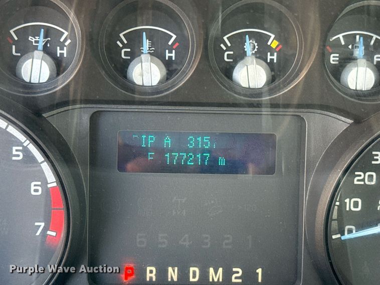 image for item EJ4795 2015 Ford F350 Super Duty  utility bed pickup truck