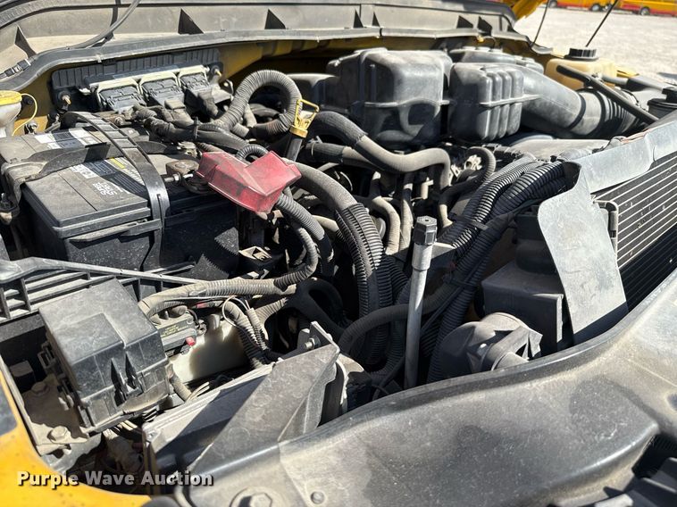 image for item EJ4795 2015 Ford F350 Super Duty  utility bed pickup truck