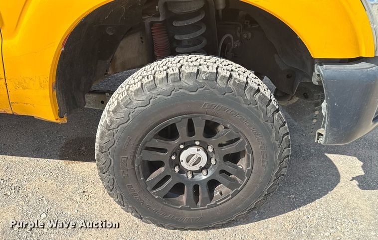 image for item EJ4795 2015 Ford F350 Super Duty  utility bed pickup truck