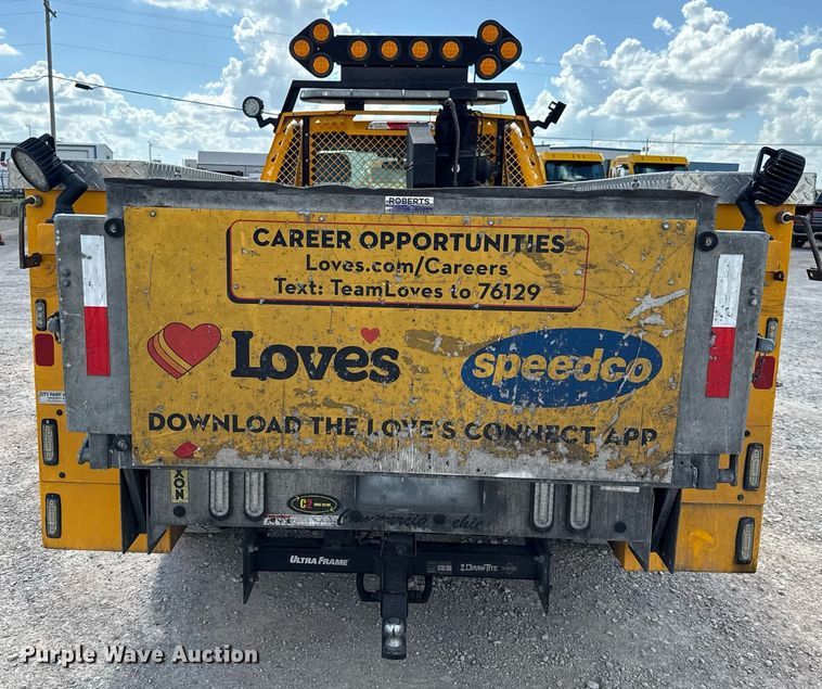 image for item EJ4796 2020 Ford F350 Super Duty XL utility bed pickup truck