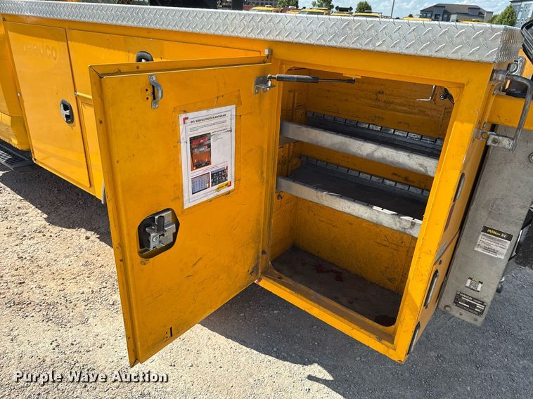 image for item EJ4796 2020 Ford F350 Super Duty XL utility bed pickup truck