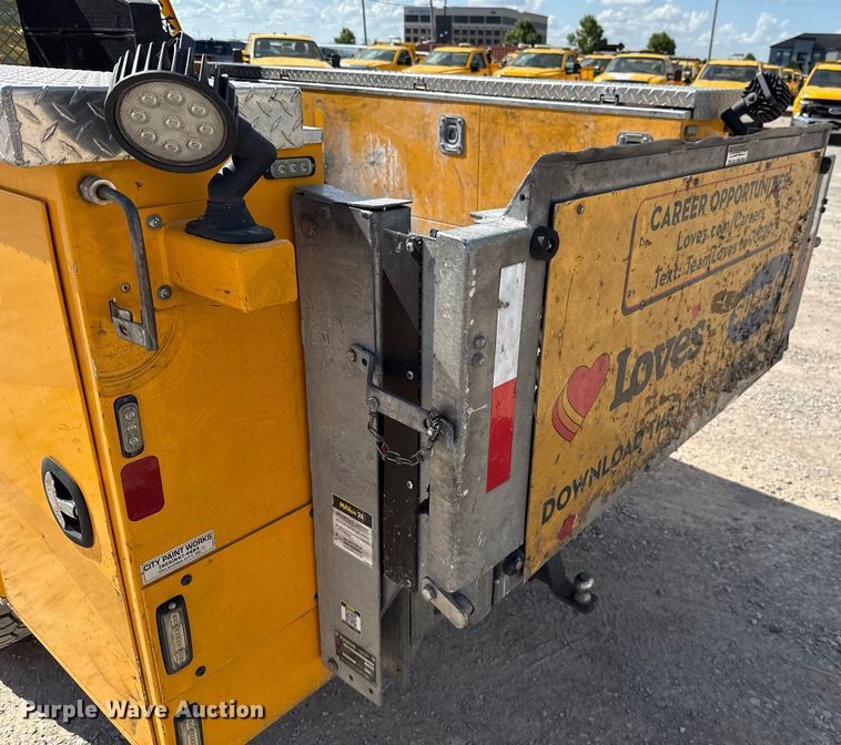 image for item EJ4796 2020 Ford F350 Super Duty XL utility bed pickup truck