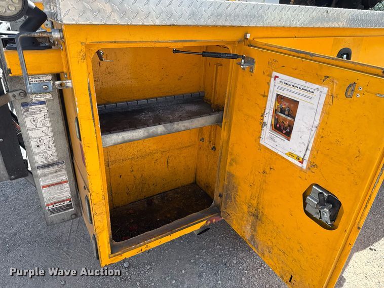 image for item EJ4796 2020 Ford F350 Super Duty XL utility bed pickup truck