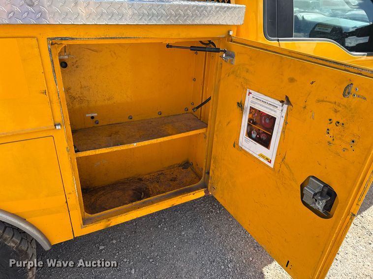 image for item EJ4796 2020 Ford F350 Super Duty XL utility bed pickup truck