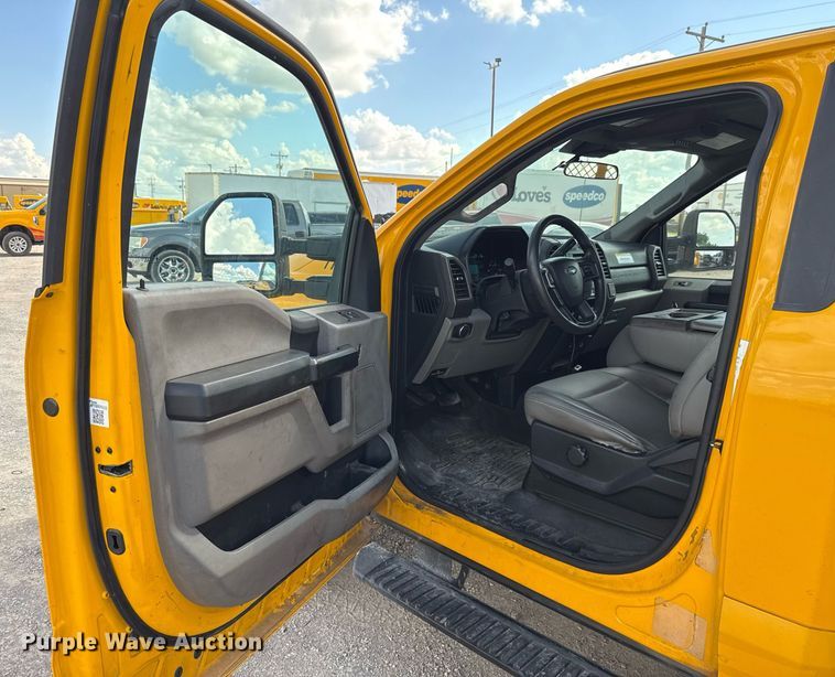 image for item EJ4796 2020 Ford F350 Super Duty XL utility bed pickup truck