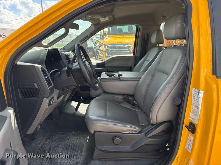 image for item EJ4796 2020 Ford F350 Super Duty XL utility bed pickup truck