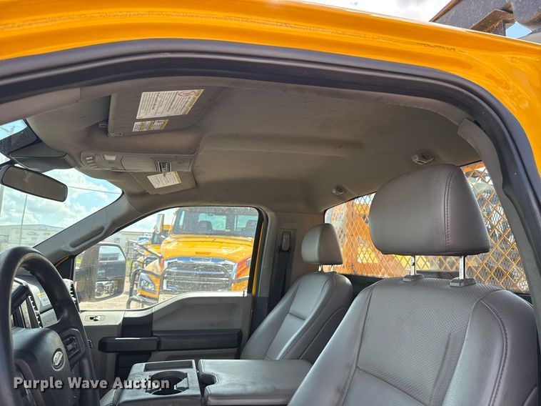 image for item EJ4796 2020 Ford F350 Super Duty XL utility bed pickup truck