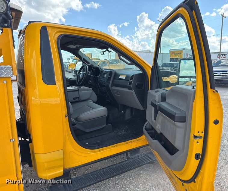 image for item EJ4796 2020 Ford F350 Super Duty XL utility bed pickup truck