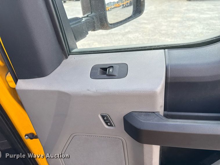 image for item EJ4796 2020 Ford F350 Super Duty XL utility bed pickup truck