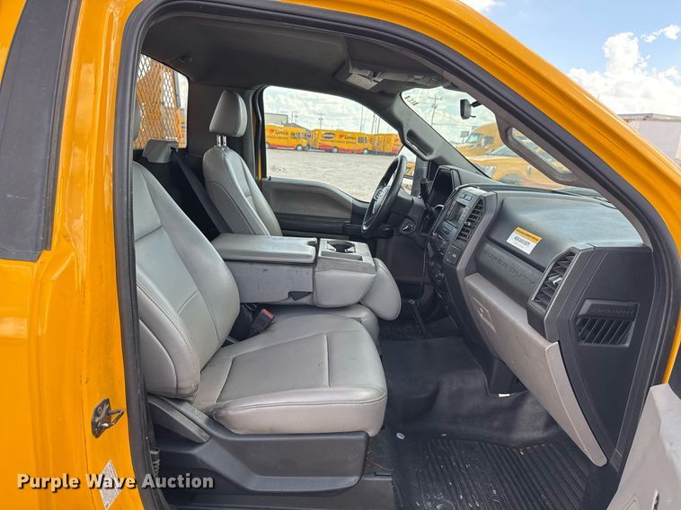 image for item EJ4796 2020 Ford F350 Super Duty XL utility bed pickup truck