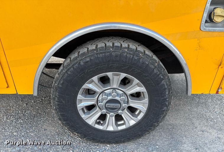 image for item EJ4796 2020 Ford F350 Super Duty XL utility bed pickup truck