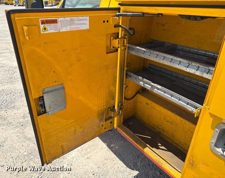 image for item EJ4799 2016 Chevrolet Silverado 3500HD utility bed pickup truck