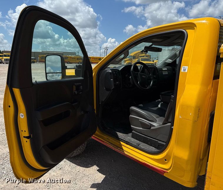 image for item EJ4799 2016 Chevrolet Silverado 3500HD utility bed pickup truck