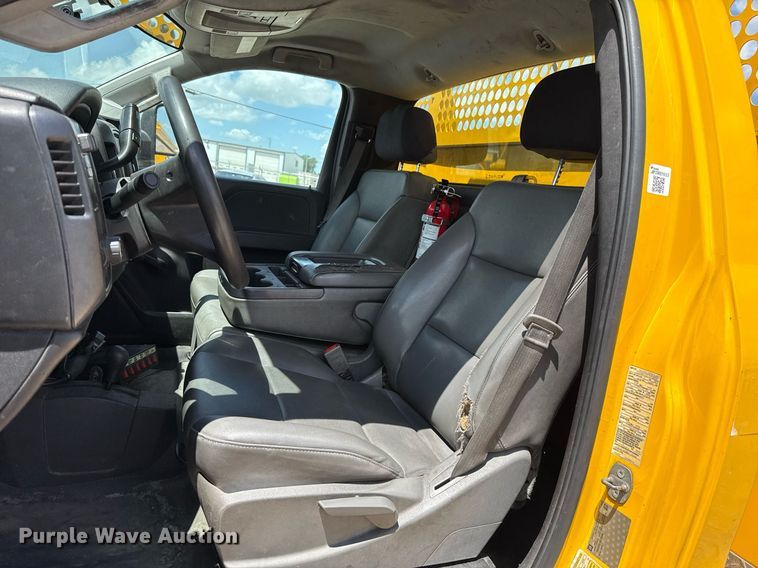 image for item EJ4799 2016 Chevrolet Silverado 3500HD utility bed pickup truck