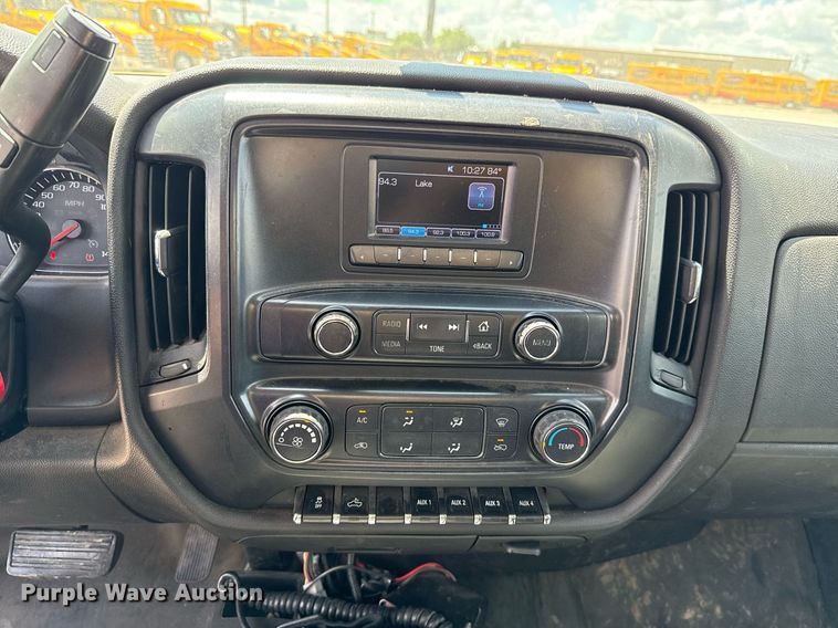 image for item EJ4799 2016 Chevrolet Silverado 3500HD utility bed pickup truck