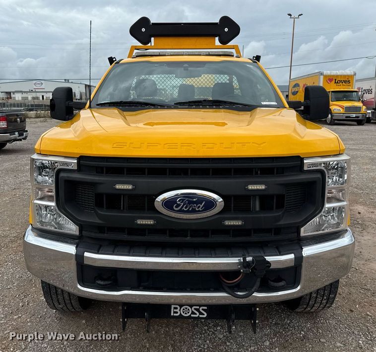 image for item EJ4802 2021 Ford F350 Super Duty utility bed pickup truck