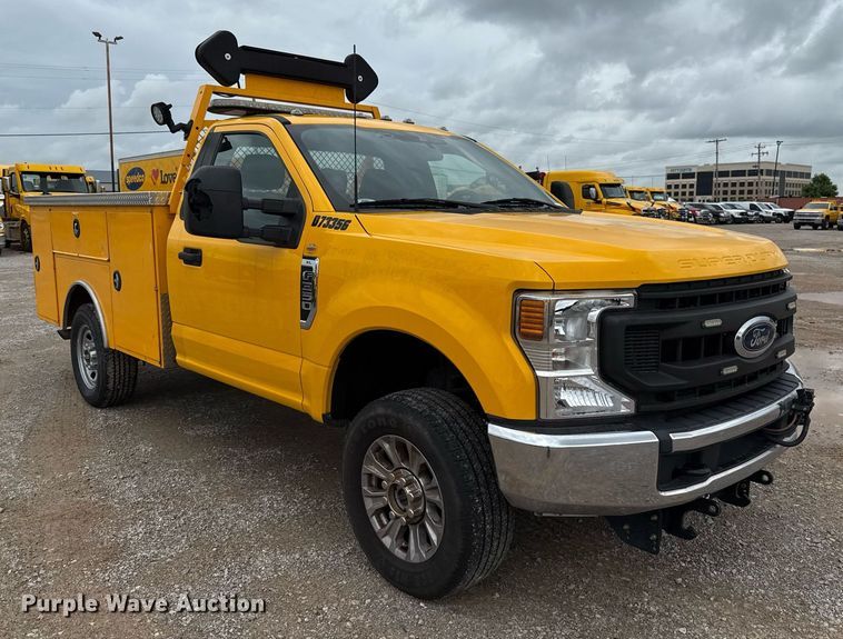 image for item EJ4802 2021 Ford F350 Super Duty utility bed pickup truck
