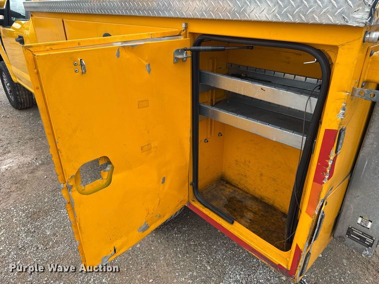 image for item EJ4802 2021 Ford F350 Super Duty utility bed pickup truck