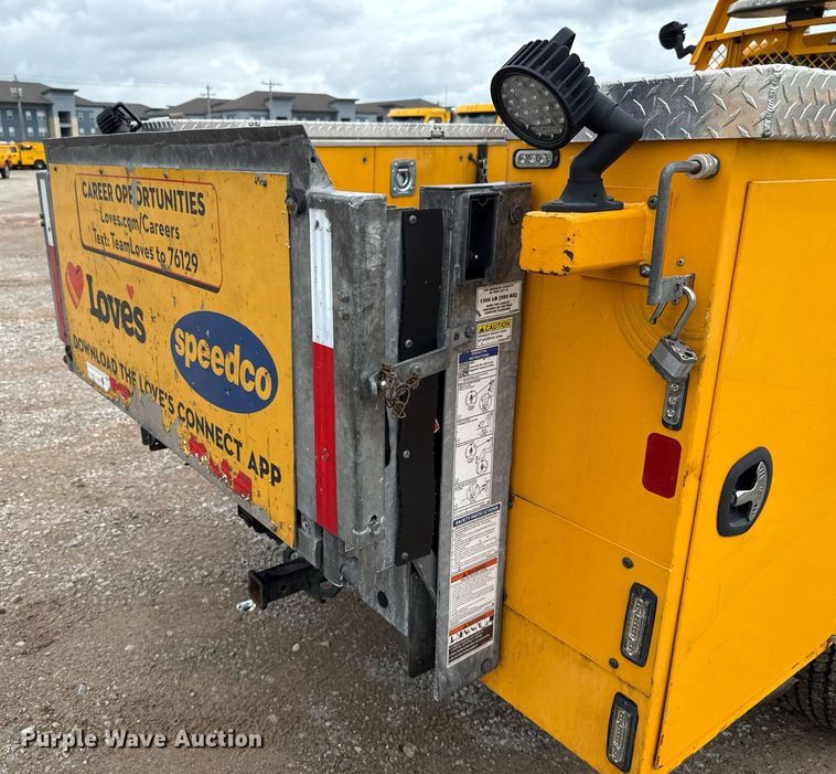 image for item EJ4802 2021 Ford F350 Super Duty utility bed pickup truck