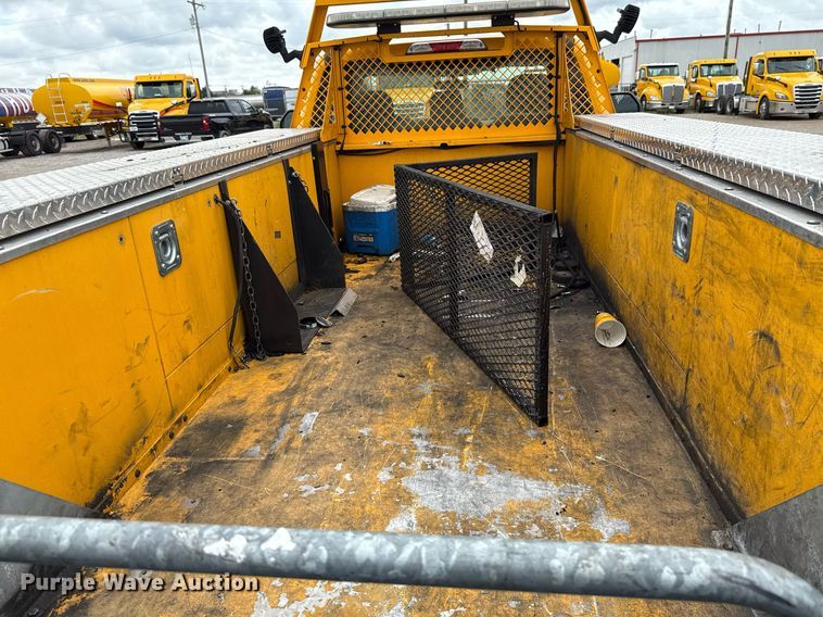 image for item EJ4802 2021 Ford F350 Super Duty utility bed pickup truck