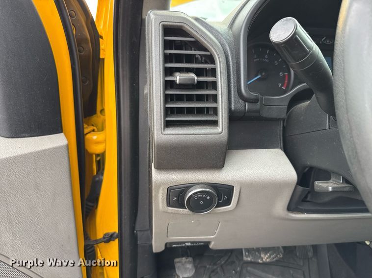 image for item EJ4802 2021 Ford F350 Super Duty utility bed pickup truck