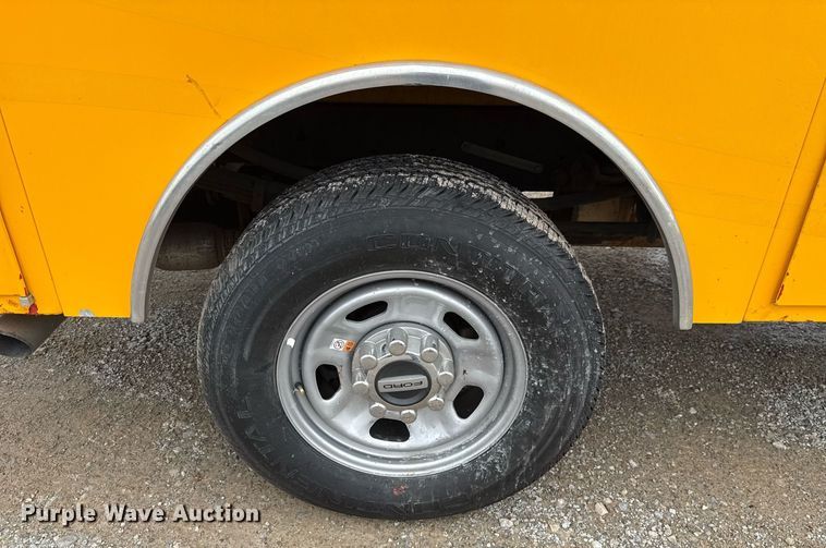 image for item EJ4802 2021 Ford F350 Super Duty utility bed pickup truck